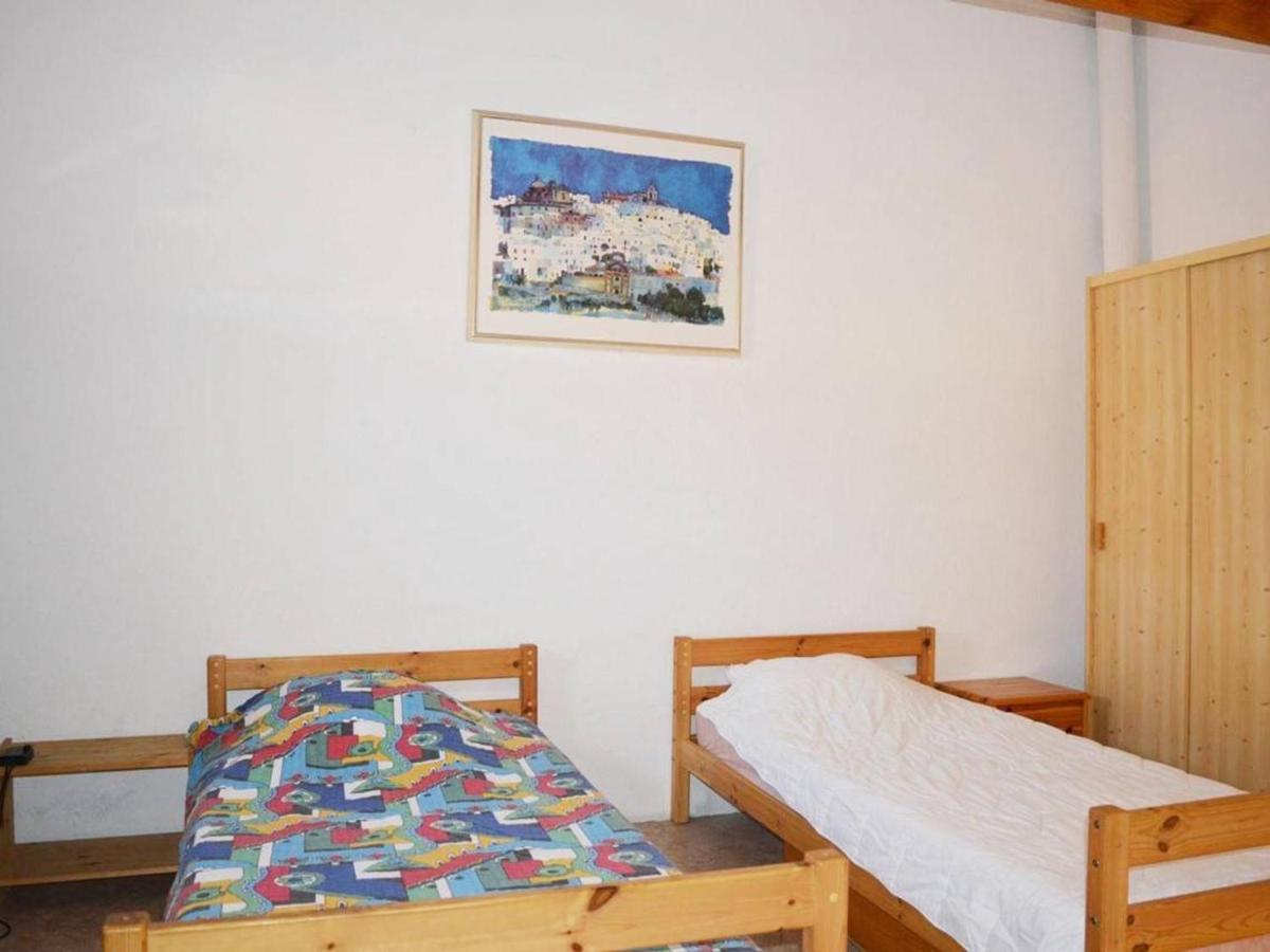 Hébergement de vacances Maison Narbonne, 2 Pièces, 6 Personnes - Fr-1-229b-136 *